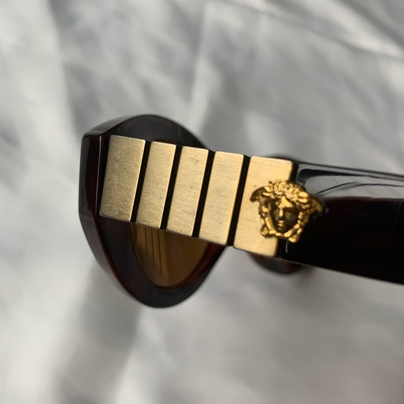 Versace sunglasses - Picture 8 of 16